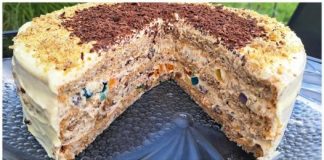 Ruska salata je divan i svestran desert koji je savršen za svaku priliku.