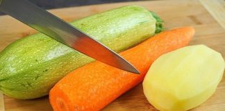 Uz samo tri osnovne komponente, možete bez napora pripremiti ukusan i hranjiv večernji obrok!