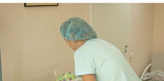 Žena Rodila Bebu U 38. Godini I Htjela Da Je O0tavi U Porodilištu: