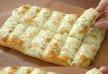 Ako ste u potrazi za ukusnim i praktičnim međuobrokom, ne tražite dalje od prstića sa sirom, savršenog rješenja za vaše želje.