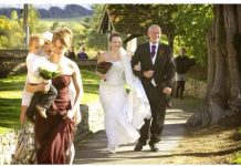 MLADA ZABRANILA MOBILNE NA VJENČANJU: Gosti izvadili telefone pa ih dočekao hladan tuš, vidno iznervirani započeli ŽESTOKU RASPRAVU