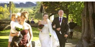 MLADA ZABRANILA MOBILNE NA VJENČANJU: Gosti izvadili telefone pa ih dočekao hladan tuš, vidno iznervirani započeli ŽESTOKU RASPRAVU