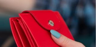 Jednostavnim držanjem jednog novčića u novčaniku bit ćete nagrađeni s tri dodatna para za svaki par koji potrošite.