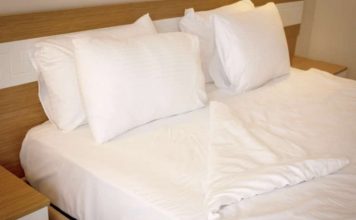 Otkrijte nevjerojatnu moć magične otopine od tri sastojka koja učinkovito uklanja i najtvrdokornije mrlje s madraca ili tepiha, ostavljajući ih kao nove.