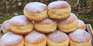 Brze krofne iz rerne: Narastu ogromne, bez prženja u dubokom ulju! (RECEPT)