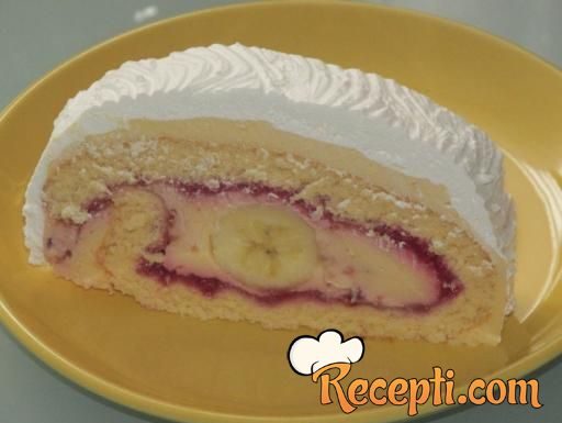 Rolat sa bananama – dekorativan i ukusan, pravi se brzo, a još brže smaže