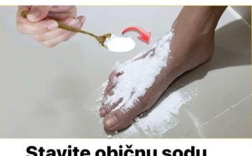Nanesite sodu bikarbonu na stopala i pustite da počne djelovati: