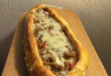 Okusi Orijenta: Turska pizza sa mljevenim mesom