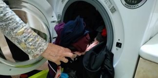 OMEKŠIVAČ SIPAJTE OVAKO I VEŠ ĆE MIRISATI 7 DANA: Tu CAKU znaju iskusne domaćice