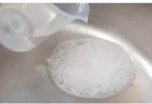 MA, KAKVO SIRĆE I SODA BIKARBONA EVO ŠTA RADI POSAO- Skida rđu i kamenac ko od šale, SUDOPERA SIJA ZA 60 DINARA