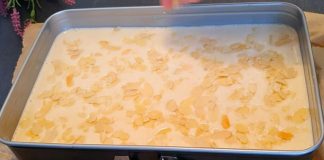 Ukusna torta punjena kremom od limuna. Topi se u ustima. Savršeno za goste