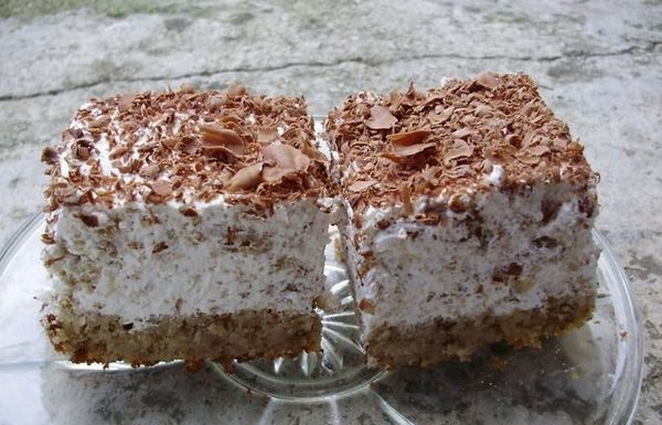 Brzi kolač od banana spreman za 15 minuta
