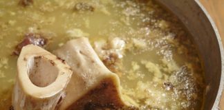 Pospješuje metabolizam, poboljšava imunološku funkciju, podržava zdravlje probavnog sustava i može pomoći u usporavanju procesa starenja.