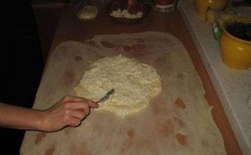 SIRNICA KAO IZ NAJBOLJIH PEKARA: BOLJI RECEPT DO SADA NISMO PROBALI