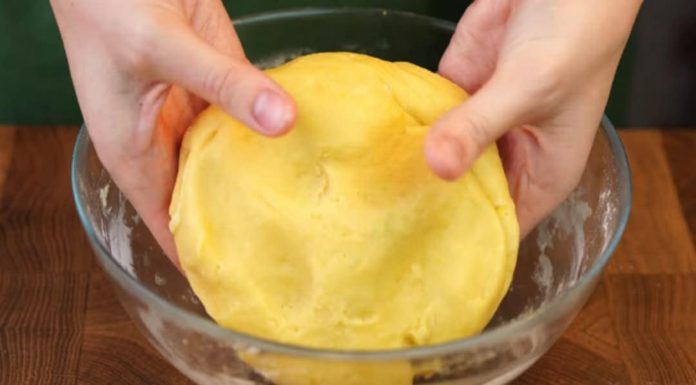 RASPUCANI BOŽIĆNI LIMUN KEKSIĆI…Jednostavna priprema za prhke kolačiće…