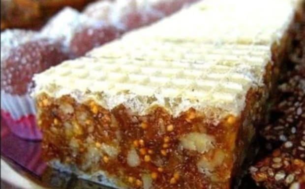 OBLATNE OD SMOKVA! ZA SVE KOJI UŽIVAJU U DEKADENTNOM OKUSU KOLAČA SA SMOKVAMA I ORAŠIMA…