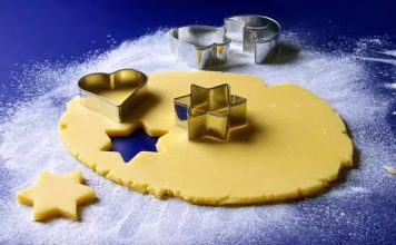 VIŠE VRSTA BOŽIĆNI KOLAČA OD JEDNE SMJESE