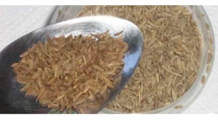 Da li se stalno debljate, loše spavate i bole vas zglobovi? Ovaj JEFTIN začin bi mogao biti odgovor!