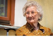 Moja baka ima 96 godina, živi samostalno, a mozak joj radi kao sat: