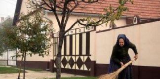 EVO KADA SE NI ZA ŽIVU GLAVU NE IDE NA GROBLJE: Veruje se da je mnogo OPASNO i da ćete navući veliku NESREĆU