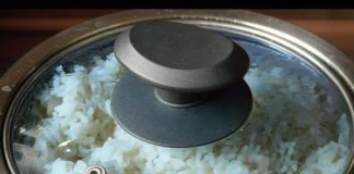 Kako najbolje skuhati rižu, da ne bude kašasta i ljepljiva: