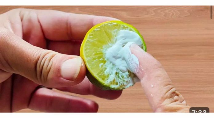 Umro bih i ne bih znao: SAMO stavi pastu za zube na limun i nikad više neću imati ovaj problem