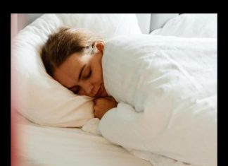 Večeras OBAVEZNO stavite OVO ispod jastuka: Dok vi spavate NOVAC će početi da se GOMILA