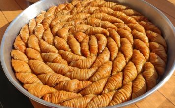 📌 TURSKA ROLL BAKLAVA… Proces pripreme je mnogo jednostavniji u odnosu na tradicionalnu baklavu…❗