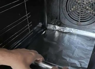 Zapuštena pećnica je prošlost: 0čistite je bez ribanja. TRIK sa limenom folijom će to učiniti za vas!