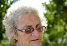 “Imam 65 godina i želim da se razvedem! Ne mogu da čekam da on umre kako bih bila slobodna”: Ispovest koja šokira, ali i budi poštovanje “Imam 65 godina i želim da se razvedem! Ne mogu da čekam da on umre kako bih bila slobodna”: Ispovest koja šokira, ali i budi poštovanje - featured image