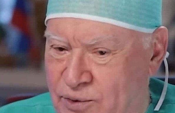 Samo 1 navika produžit će vam život za 7 do 8 godina: Ruski kardiokirurg Leo Bokerija savjetuje ljude starije od 40 godina Samo 1 navika produžit će vam život za 7 do 8 godina: Ruski kardiokirurg Leo Bokerija savjetuje ljude starije od 40 godina - featured image