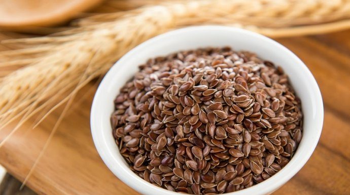 Lan i voda čine čudo za 12 dana: Kad bi žene znale šta sve može, UVIJEK bi ga koristile! Lan i voda čine čudo za 12 dana: Kad bi žene znale šta sve može, UVIJEK bi ga koristile! - featured image