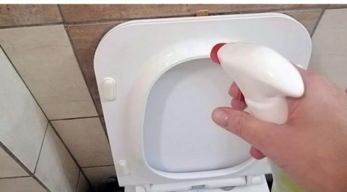 Na WC dasku nanesite tanki sloj ove smjese i pričekajte 10 minuta. Sve ružne žute mrlje će nestati!