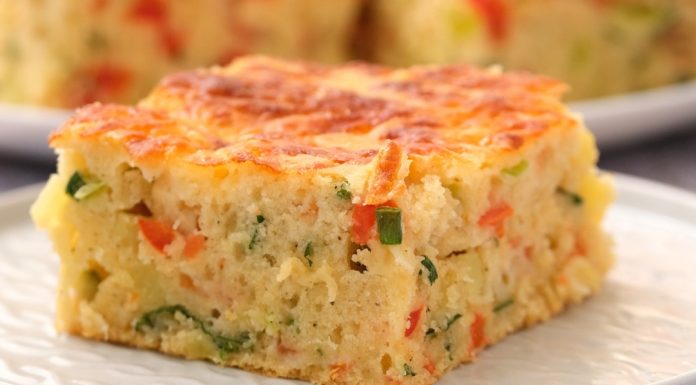 JEDN0STAVN0 P0MIJEŠAJTE SVE SAST0JKE U ZDJELI I IZLIJTE U PLEH.. G0T0V0 ZA 3O MINUTA!