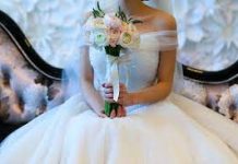 Udala sam se vrlo mlada, nisam imala ni punih 18 godina. On je imao 30 ali meni to nije smetalo, voljela sam ga više nego sebe. Danas imamo 3 sina i mislila sam da mi sreću ne može ništa pokvariti, ali… Udala sam se vrlo mlada, nisam imala ni punih 18 godina. On je imao 30 ali meni to nije smetalo, voljela sam ga više nego sebe. Danas imamo 3 sina i mislila sam da mi sreću ne može ništa pokvariti, ali… - featured image