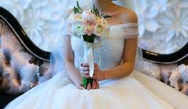 Udala sam se vrlo mlada, nisam imala ni punih 18 godina. On je imao 30 ali meni to nije smetalo, voljela sam ga više nego sebe. Danas imamo 3 sina i mislila sam da mi sreću ne može ništa pokvariti, ali… Udala sam se vrlo mlada, nisam imala ni punih 18 godina. On je imao 30 ali meni to nije smetalo, voljela sam ga više nego sebe. Danas imamo 3 sina i mislila sam da mi sreću ne može ništa pokvariti, ali… - featured image