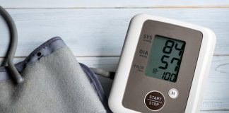 NIZAK PRITISAK MOŽE DA USMRTI ČOVEKA: Ako osetite ova 3 simptoma, odmah zovite HITNU POMOĆ! NIZAK PRITISAK MOŽE DA USMRTI ČOVEKA: Ako osetite ova 3 simptoma, odmah zovite HITNU POMOĆ! - featured image