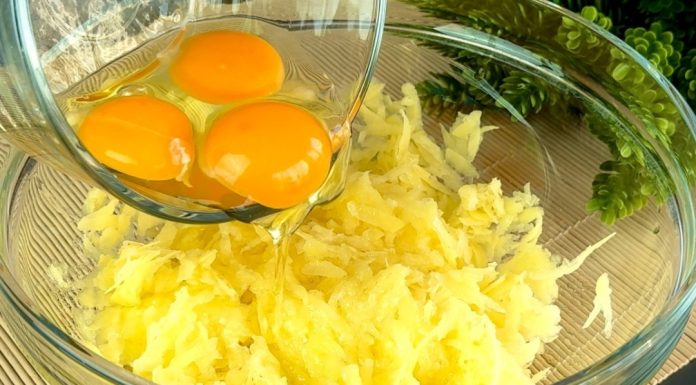 Ako imate 3 krompira i 3 jaja napravite ŠPANSKE ŠNICLE za prste polizati… Ako imate 3 krompira i 3 jaja napravite ŠPANSKE ŠNICLE za prste polizati… - featured image