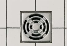 Smrdi vam iz kupatila čim padne kiša? Dovoljno je da ubacite 1 sitnicu u odvod i problem nestaje Smrdi vam iz kupatila čim padne kiša? Dovoljno je da ubacite 1 sitnicu u odvod i problem nestaje - featured image