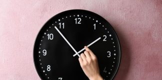 Pomicanje sata: Znate li kada prelazimo na zimsko računanje vremena? Pomicanje sata: Znate li kada prelazimo na zimsko računanje vremena? - featured image