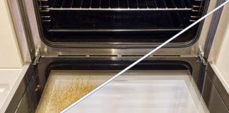 Očistila je pećnicu u 7 minuta: Bez sirćeta, bez sode i bez hemikalija! Evo šta je koristila Očistila je pećnicu u 7 minuta: Bez sirćeta, bez sode i bez hemikalija! Evo šta je koristila - featured image