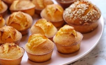 Najjednostavnije kukuruzne projice sa feta sirom: Savršen doručak za cijelu porodicu Najjednostavnije kukuruzne projice sa feta sirom: Savršen doručak za cijelu porodicu - featured image