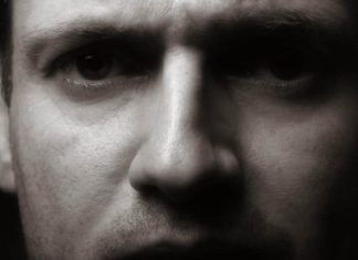 Kada muškarac više ništa ne osjeća prema ženi ponaša se upravo ovako – 9 znakova koje ne treba ignorisati Kada muškarac više ništa ne osjeća prema ženi ponaša se upravo ovako – 9 znakova koje ne treba ignorisati - featured image