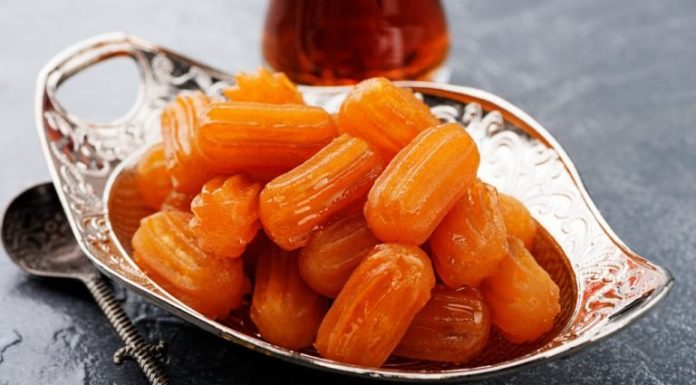 Recept za tulumbe koji garantuje da će biti hrskave spolja, a mekane iznutra Recept za tulumbe koji garantuje da će biti hrskave spolja, a mekane iznutra - featured image