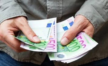 Stižu pare do 10. oktobra: 3 horoskopska znaka dobijaju ogroman novac, riješiće sve probleme! Stižu pare do 10. oktobra: 3 horoskopska znaka dobijaju ogroman novac, riješiće sve probleme! - featured image