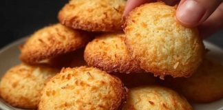 Kokosovi keksi za 5 minuta koji su osvojili internet! 3 savršena recepta! Kokosovi keksi za 5 minuta koji su osvojili internet! 3 savršena recepta! - featured image