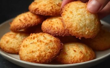 Kokosovi keksi za 5 minuta koji su osvojili internet! 3 savršena recepta! Kokosovi keksi za 5 minuta koji su osvojili internet! 3 savršena recepta! - featured image