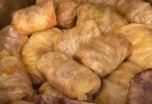 STARE DOMAĆICE SAMO OVAKO PRAVE ZAPRŠKU ZA SARMU: Najukusnija i sočna – recept direktno sa sela STARE DOMAĆICE SAMO OVAKO PRAVE ZAPRŠKU ZA SARMU: Najukusnija i sočna - recept direktno sa sela - featured image