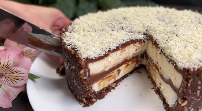 ČOKOLADNA TORTA SA KIKIRIKIJEM: Izgleda kao iz najbolje poslastičarnice, jednostavna je za pripremu, čak se i ne peče ČOKOLADNA TORTA SA KIKIRIKIJEM: Izgleda kao iz najbolje poslastičarnice, jednostavna je za pripremu, čak se i ne peče - featured image