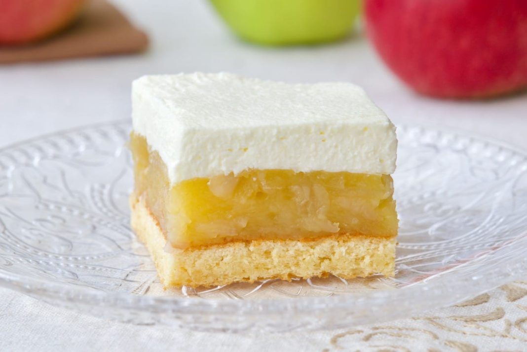 Kolač sa jabukama – najbolji kremasti kolači - featured image